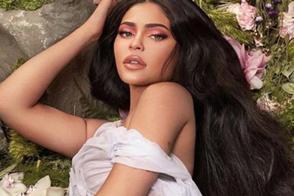 Bí quyết thành công của Kylie Jenner trong lĩnh vực thời trang