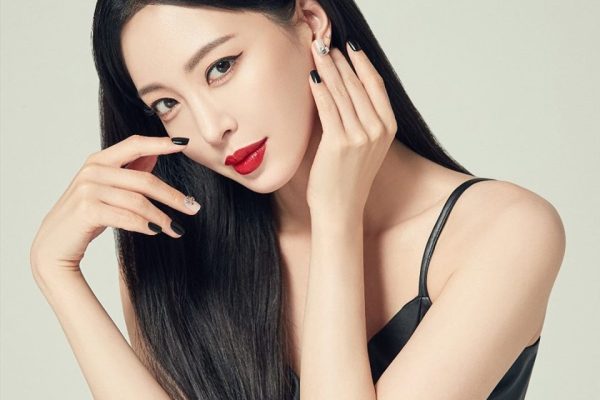 Han Ye Seul: “Thời trang mở ra cho tôi nhiều cơ hội mới…”