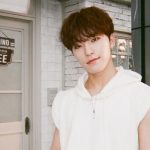 4 bí quyết phối đồ đi biển của Dino (SEVENTEEN)